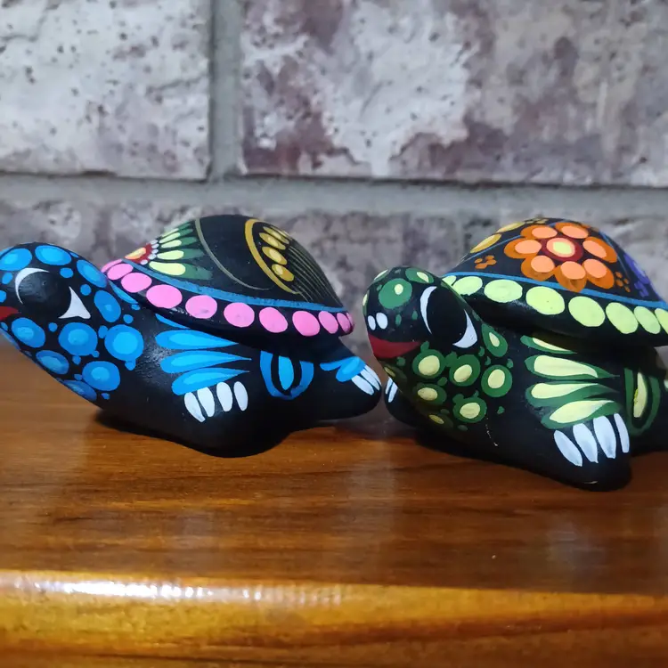 Pair Talavera Turtle Trinket Boxes Hand Painted Pottery Mexico Colorful Clay Terra Cotta Jewelry Boxes