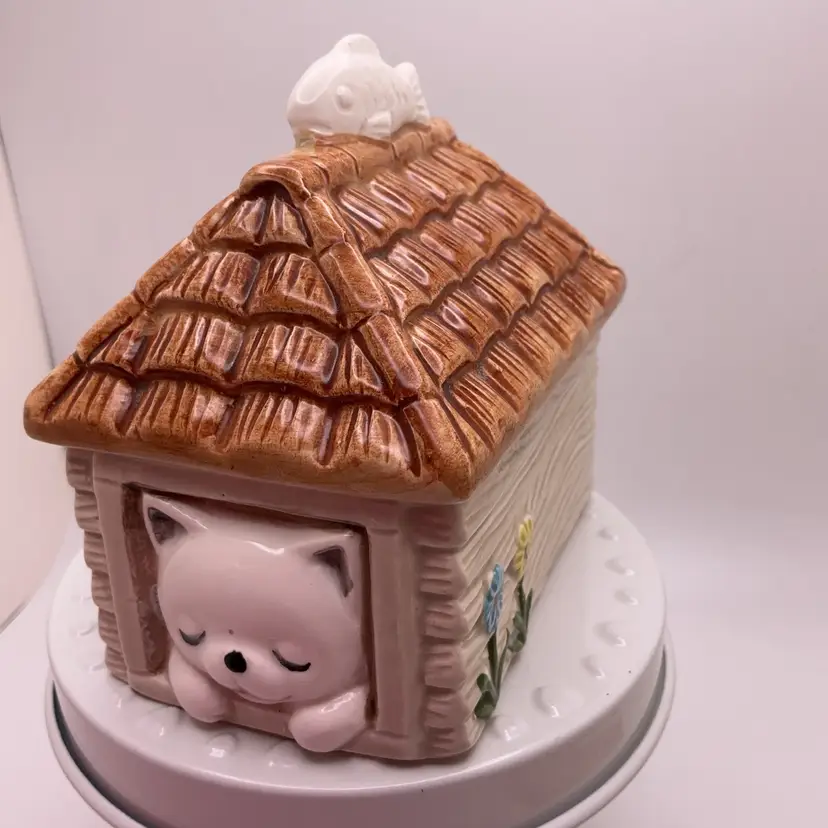 POW1 VTG Takahashi Cat House Bank 3.75" x 3.75" Ceramic