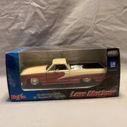 Maisto 1965 Chevrolet El Camino Diecast Model Low Ryder