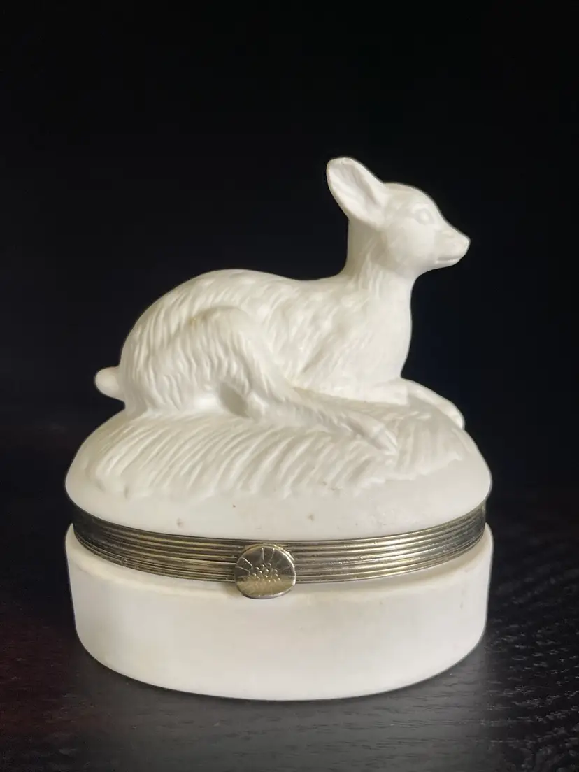 Deer Fawn Trinket Box Hinged Lid. Christmas Box