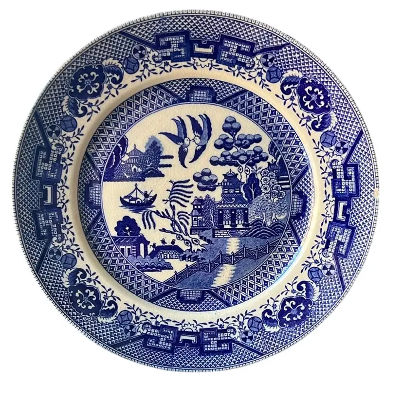 Early 20th Century Flow Blue Willow Dinner Plate 9”