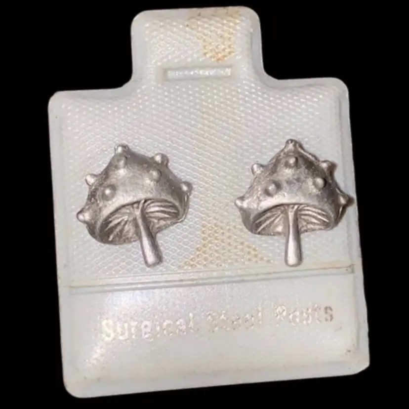 #33- New Old Stock Vintage 1980S Pewter Post Earrings As Pictured