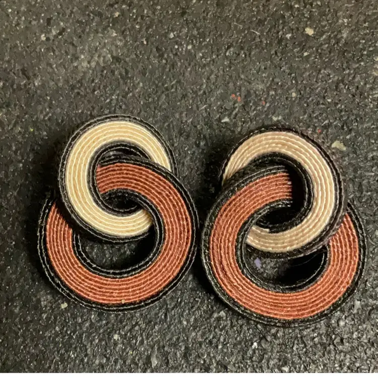 Circle 90s Black Tan And Brown Earrings