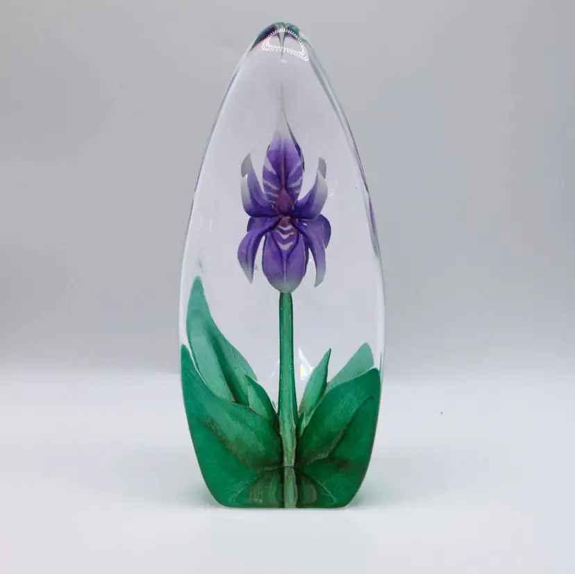 Mats Jonasson Lead Crystal Etched Iris/Orchid Paperweight #3815, Maleras Sweden Art Glass