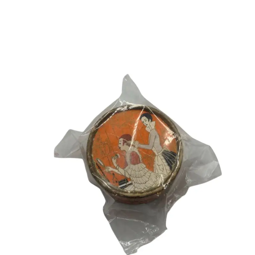 Three Flowers Art Deco Era Face Powder