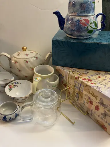 Grab Boxes for Tea Parties & More