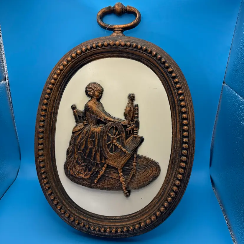 Vintage Colonial Revival Wall Decor 1970s