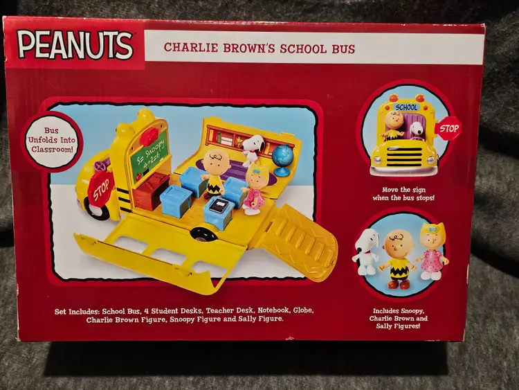 Charlie Brown's School Bus Rare