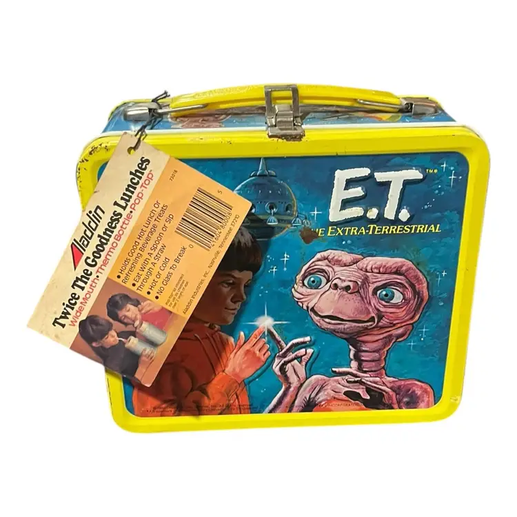 30. ET Lunchbox With Tag & Thermos - Mild Wear