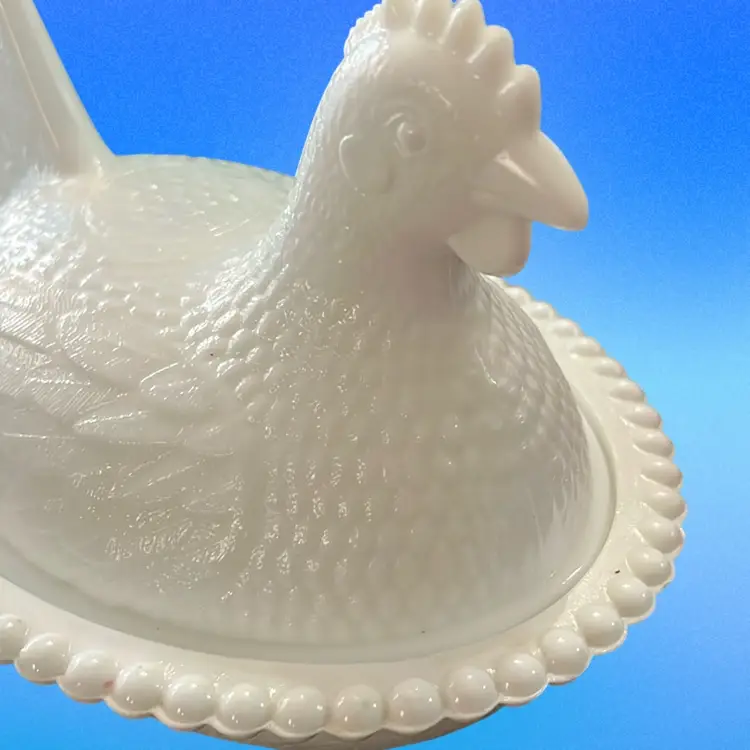 Vintage Indiana Milk glass Hen On Nest 7” No Issues