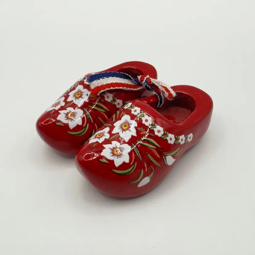 Vintage Charming Miniature Red Dutch Wood Clog Shoes with White Daffodils Floral Design, Unbranded, Made in Netherlands