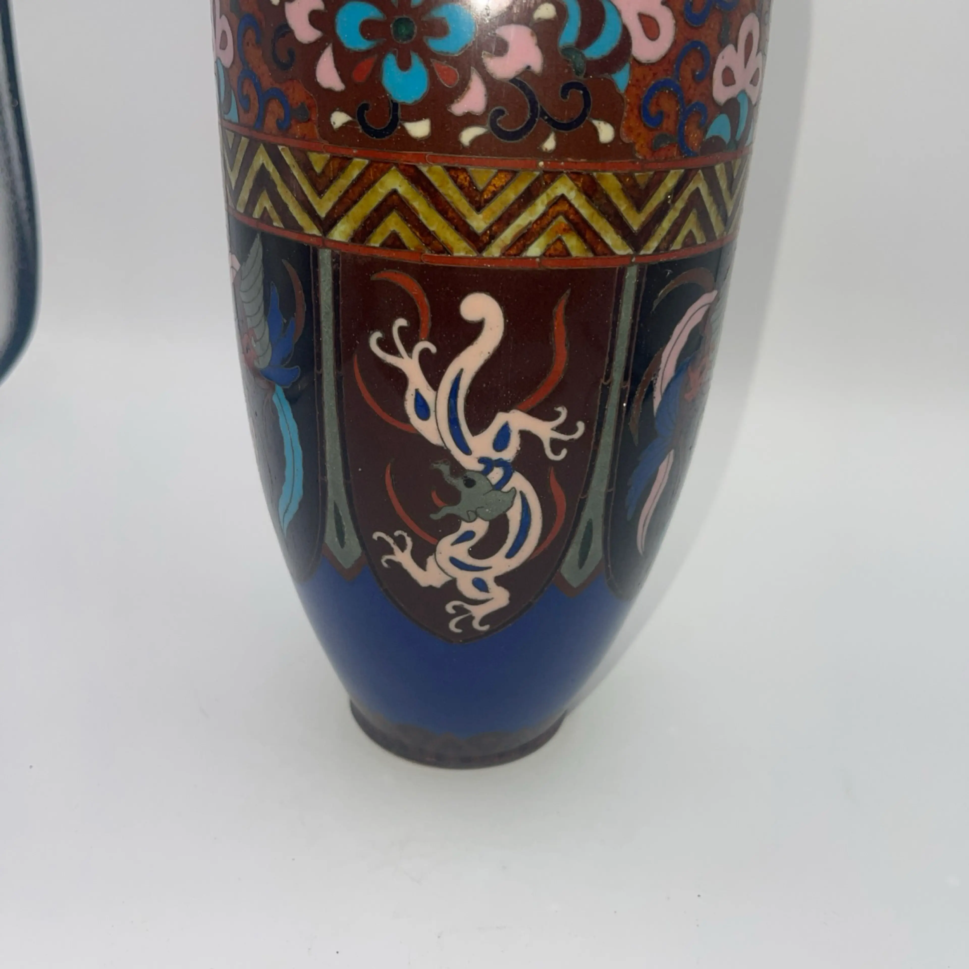 Image 4 of 18