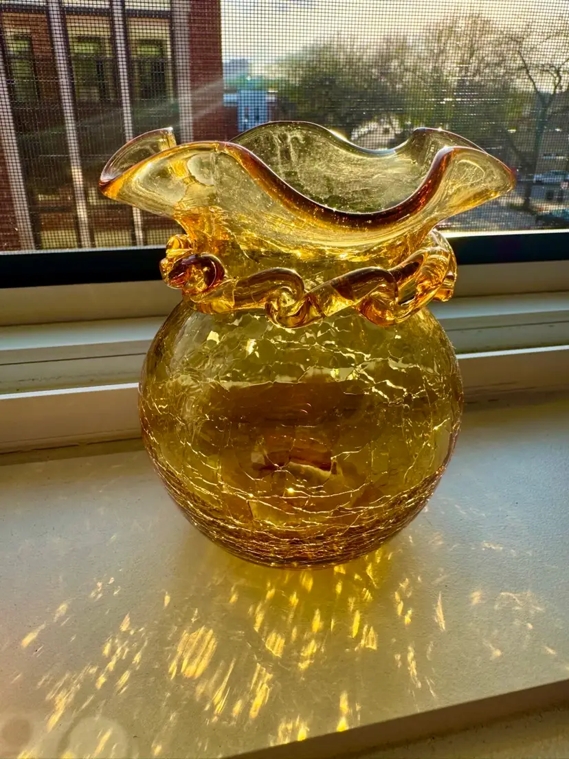 5x4” Pilgrim Glass Co. amber crackle glass vase, mid-century modern