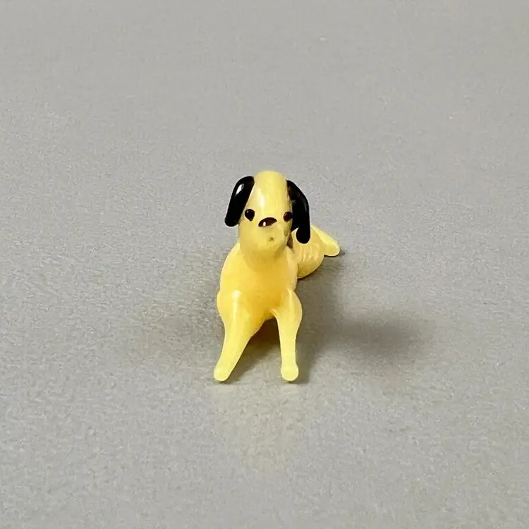 Vintage Hand Blown Glass Hound Beagle Weiner Dog 1.25" Mini Miniature Figurine