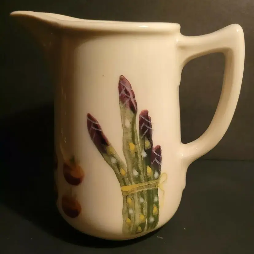 Hartstone Pitcher Pottery Kitchen Milk Juice Beverages Vegetables 1990 Signed
