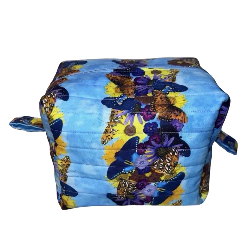 Handmade Quilted Butterfly Makeup/Toiletrie Travel Bag 5.5”x7.5x6”
