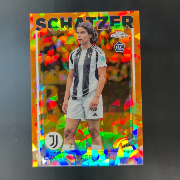 Eva Schatzer 2024/25 Topps Chrome UWCL Sapphire Orange /25 Soccer Card