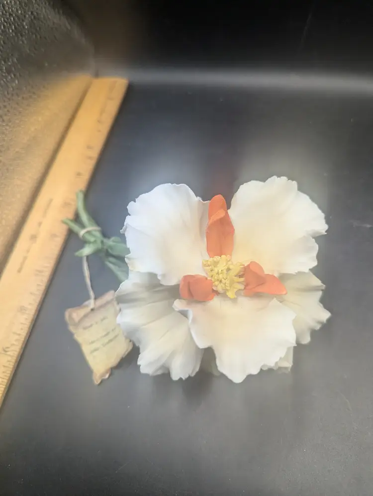 Vintage Capodimonte Napoli Italia Dea Capodimonte Porcelain White And Orange Flower.