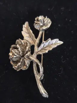 Vintage 1960's Goldette Silver Toned Rose Brooch with Rhinestones