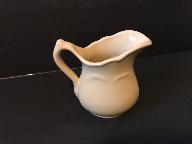 Desert tan Sterling china restaurant ware creamer