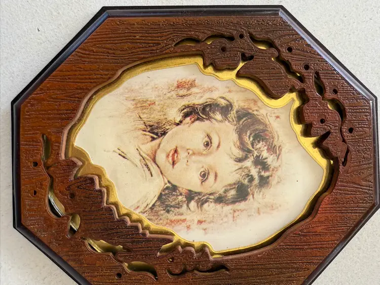 vintage picture, Victorian girl, Old Time ornate Photo Frame 5x4in