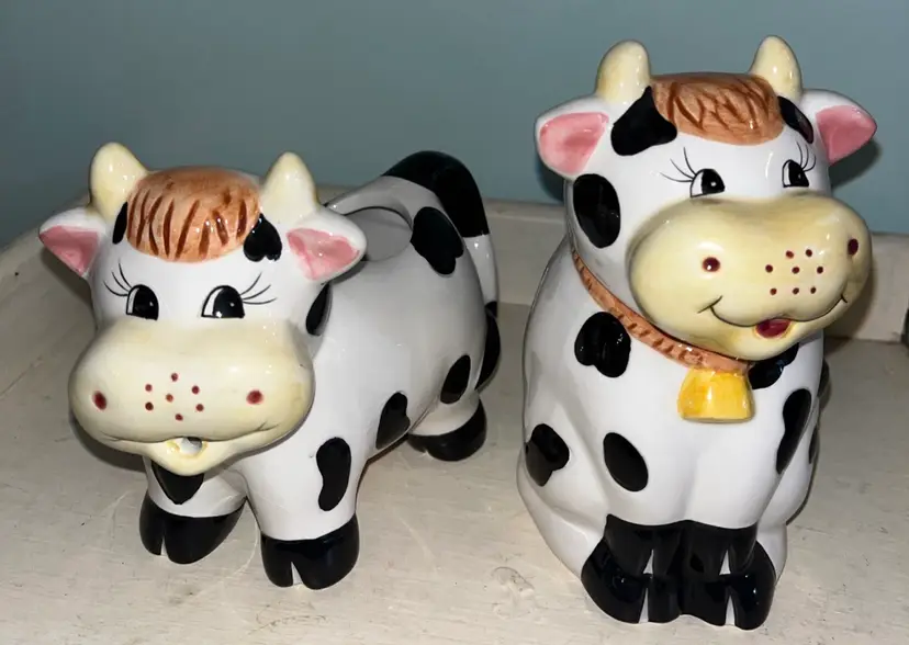 Vintage Houston Harvest Gift Ceramic Cow Sugar Bowl with Lid and Creamer Set