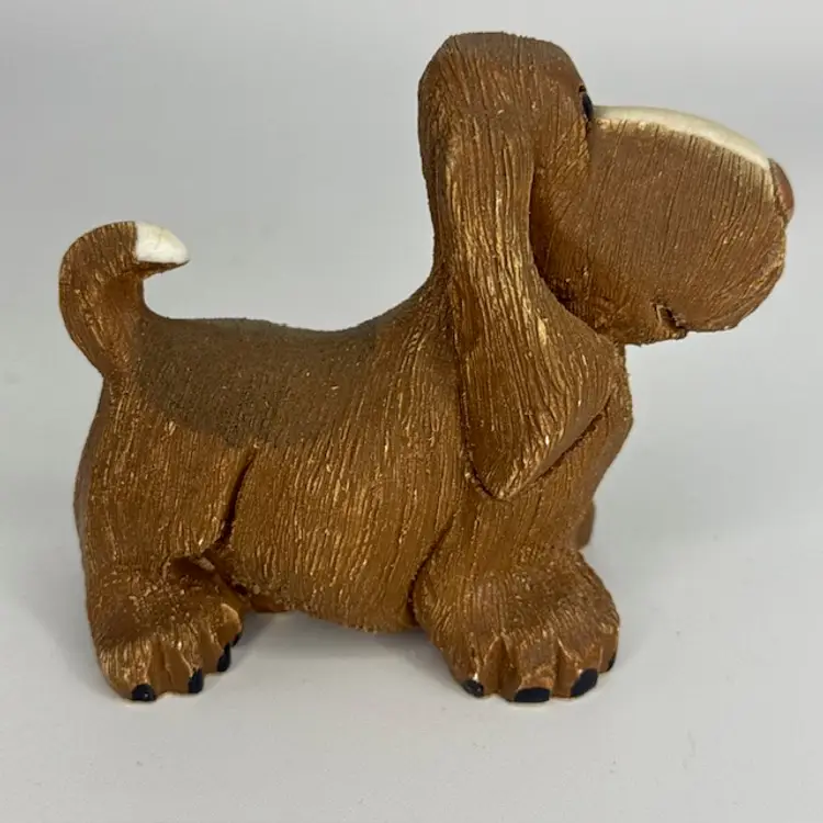 Artesania Rinconada Classic OLD #102 Adult 'Basset Hound' Dog Retired