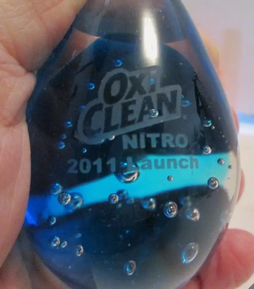 RARE Blue Bubble Oxi Clean Nitro Promotional Advertisement Glass Paperweight 2011