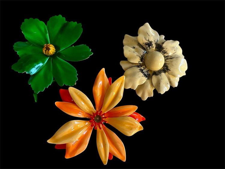 Set Of 3 Vintage Enamel Pins Brooches