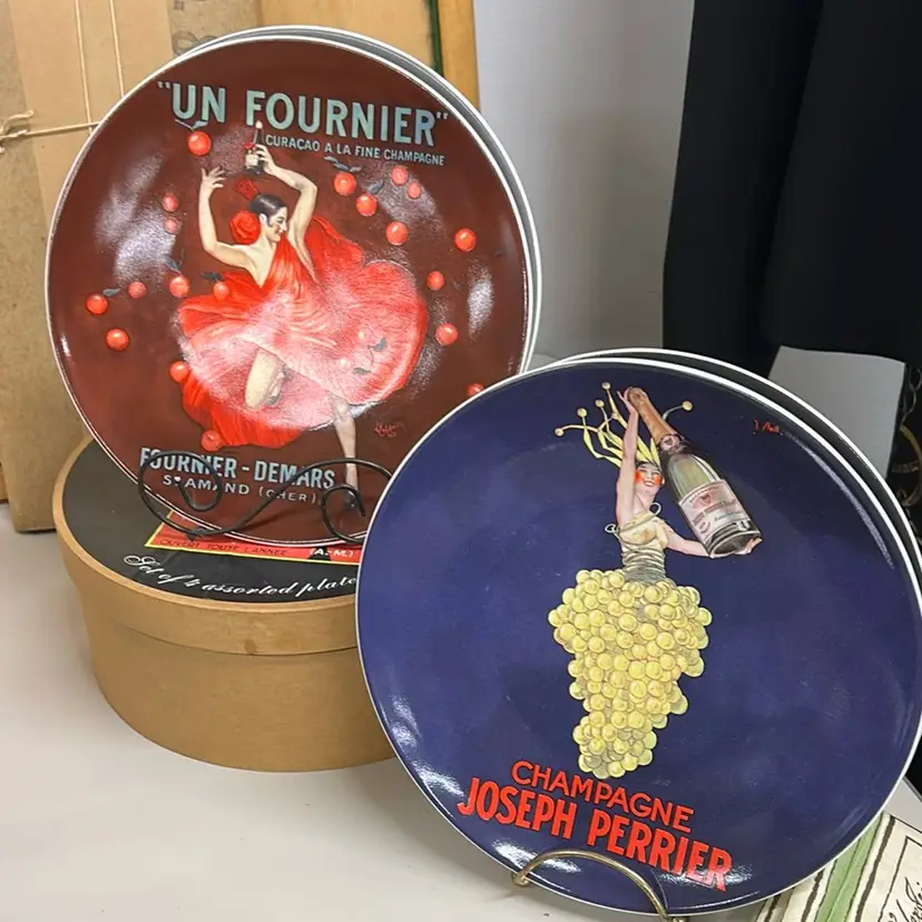 Pottery Barn Bubbly Cocktail Plates Retired Champagne 8” Set of 4 Art Nouveau