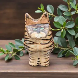 Kashmir Hand Painted Paper Mache Wood Folk Art Green Eye Tabby Cat Trinket Box