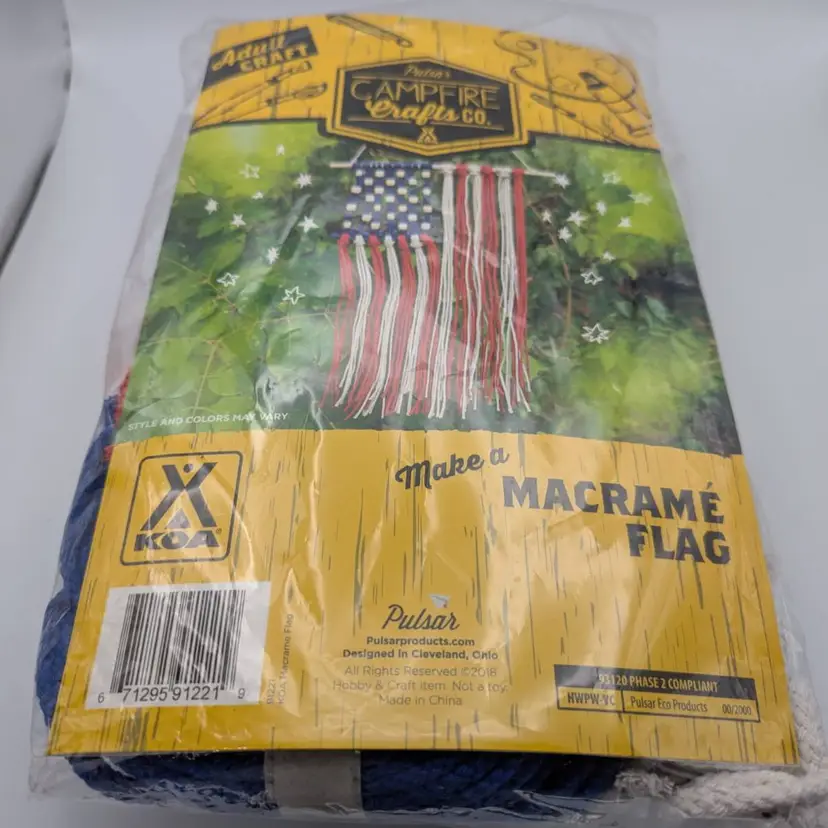 Campfire Crafts- Macrame Flag Kit