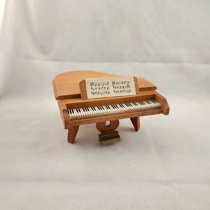 Vintage Shackman Wood Baby Grand Piano Dollhouse Miniature 3.75x4" Taiwan