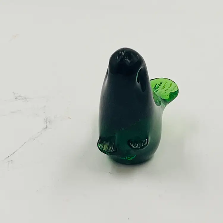 Sassiest Sea Pup in the North. Antlantic! Emerald Green Blown Glass. Seal - Dramatic Ocean Diva in Pose