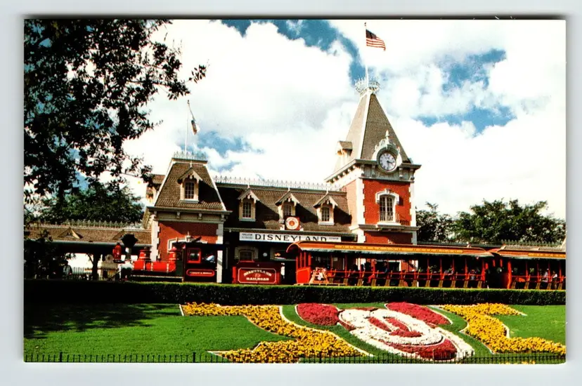 Disneyland Amusement Theme Park Postcard 1983 Railroad Train Mickey Mouse Garden