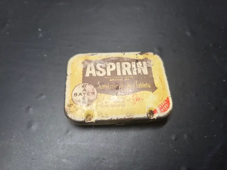 Vintage Tin Lot Aspirin Vicks Cuticurra & Between The Acts Little Cigars