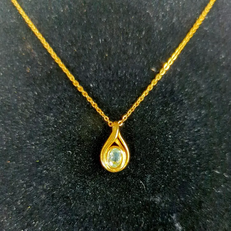 Vintage Van Doran Genuine Blue Topaz Pendant & 18 Inch Gold Tone Necklace