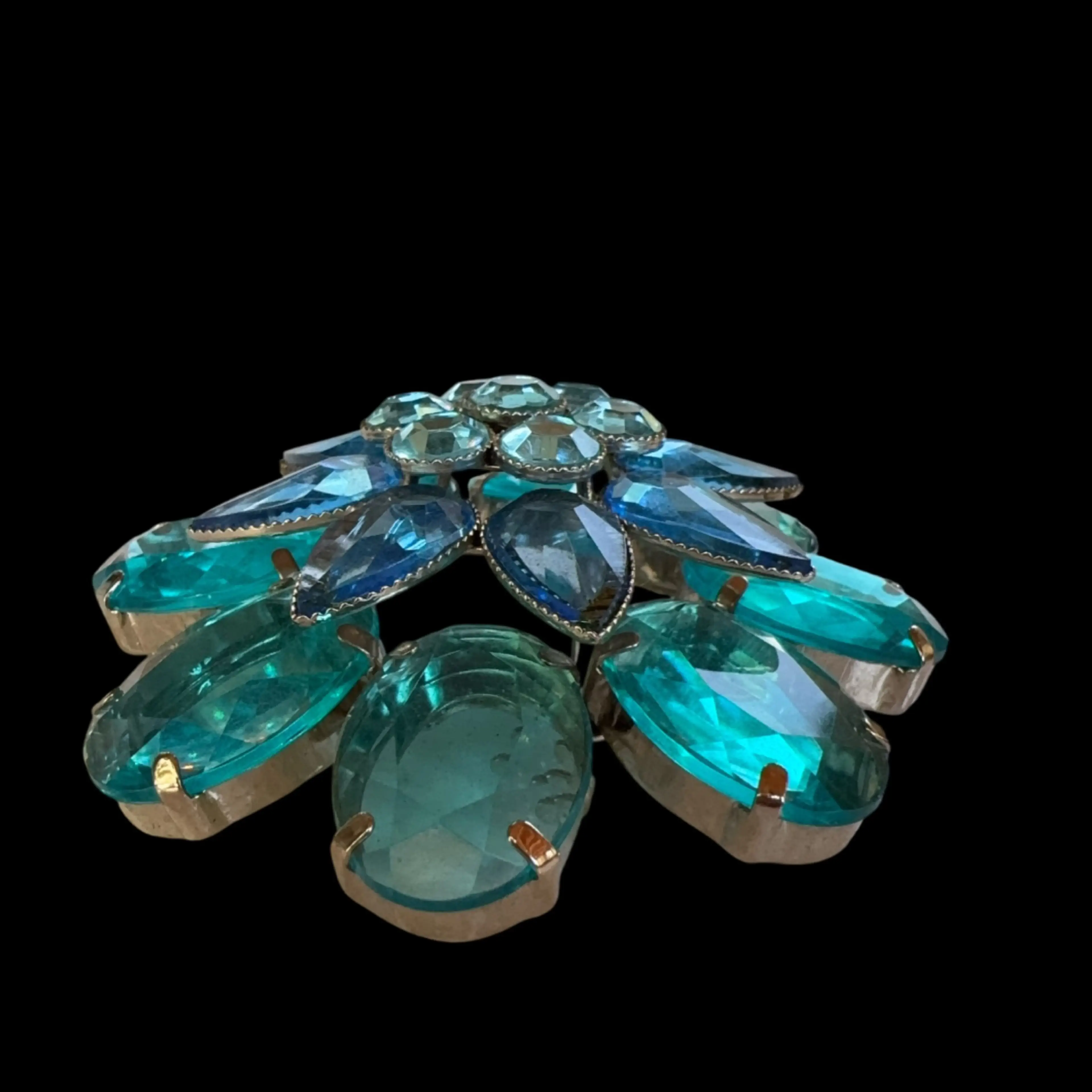 Image 3 of 3