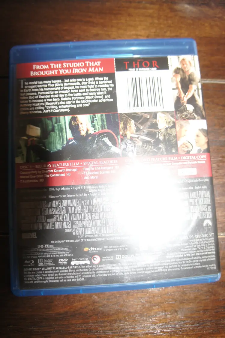 #01 - BLU-RAY digital DVD 'THOR 2 disc combo w/ special feature