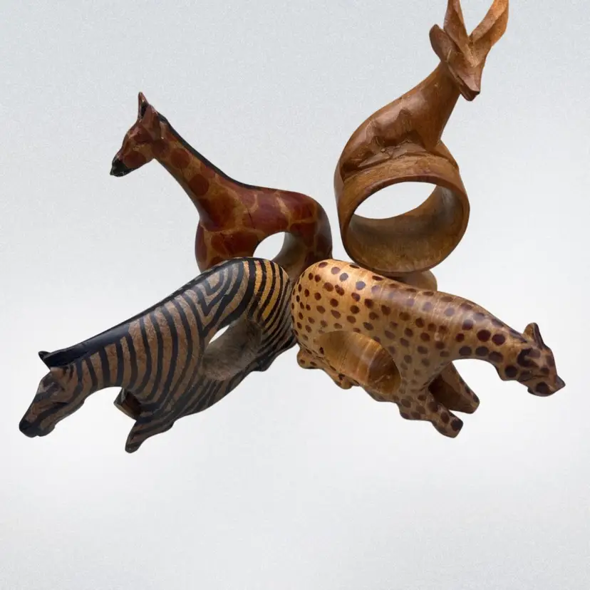 #01 Vintage Hand-Carved Wooden Safari Animal Napkin Rings Set of 4 Zebra Giraffe Antelope Cheetah