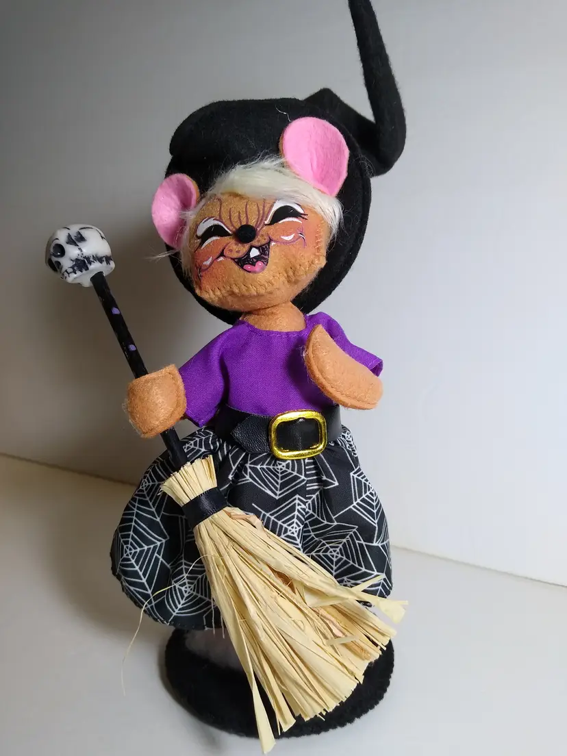 Annalee Witch Mouse Halloween Figurine 7.5in Handcrafted Artist Doll