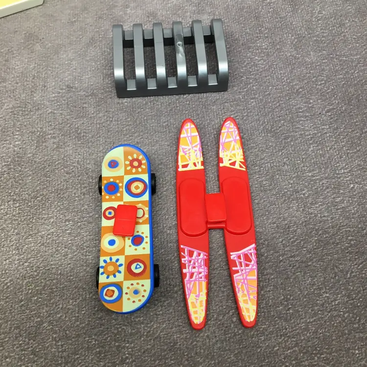 Playmobil Sports Store Replacement Part for 9078-Skateboard,Surfboard-Incomplete
