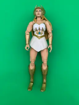Masters of the Universe Deluxe She-Ra Action Figure - 2021 Mattel