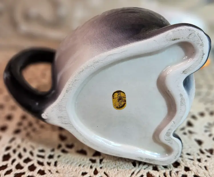 Adorable Teapot Porcelain Cat Kitten Holding Goldfish 7.75" (read)