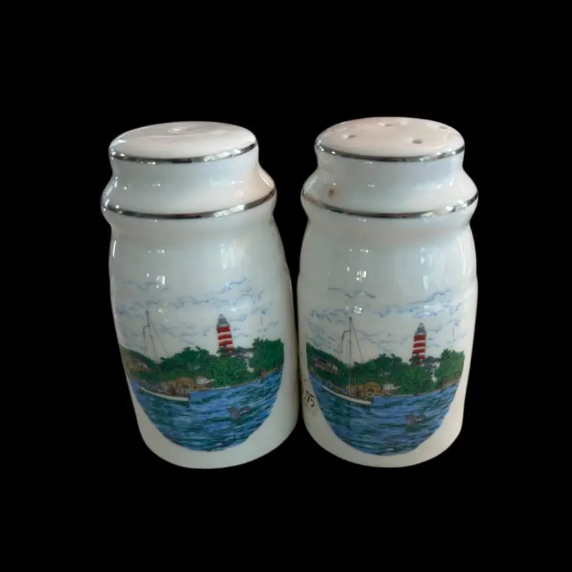 🌴🌴Hope Town Abaco S&P Shakers - VTG