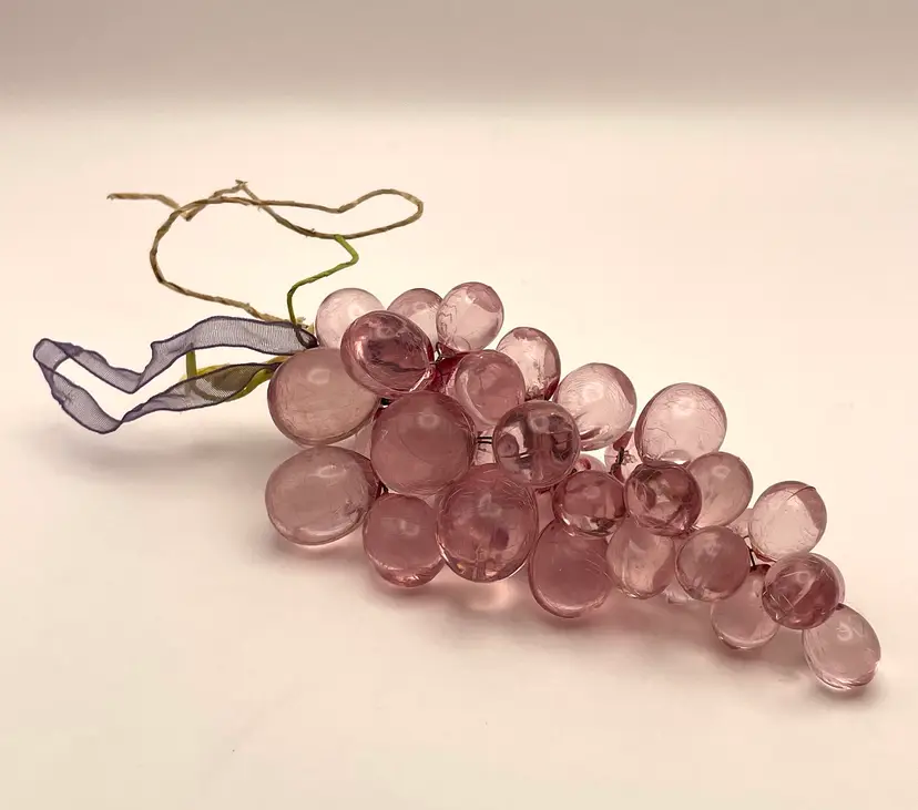 Vintage, MCM, Lucite/Acrylic, Grape Cluster, Lt. Pink/Lilac