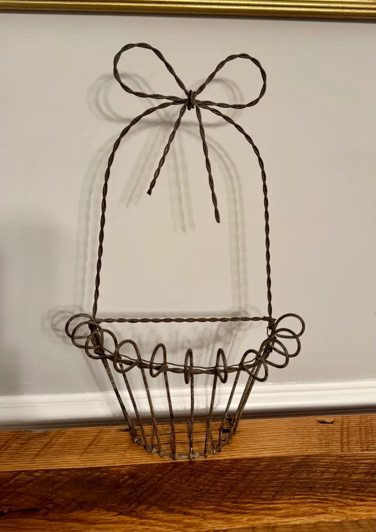 Rustic Vintage French Twisted Wire Bow Wall Basket