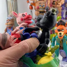 #21 - Fnaf Live Bundle