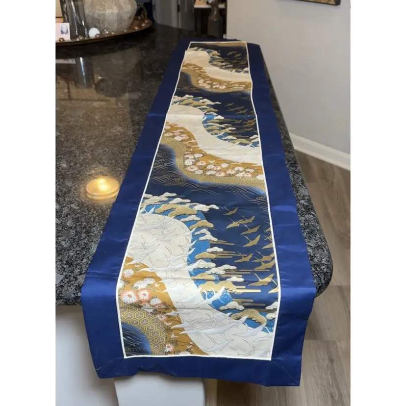 Kihei Pili Valerie Puamani Handmade Hawaiian Cranes Japanese Style Table Runner