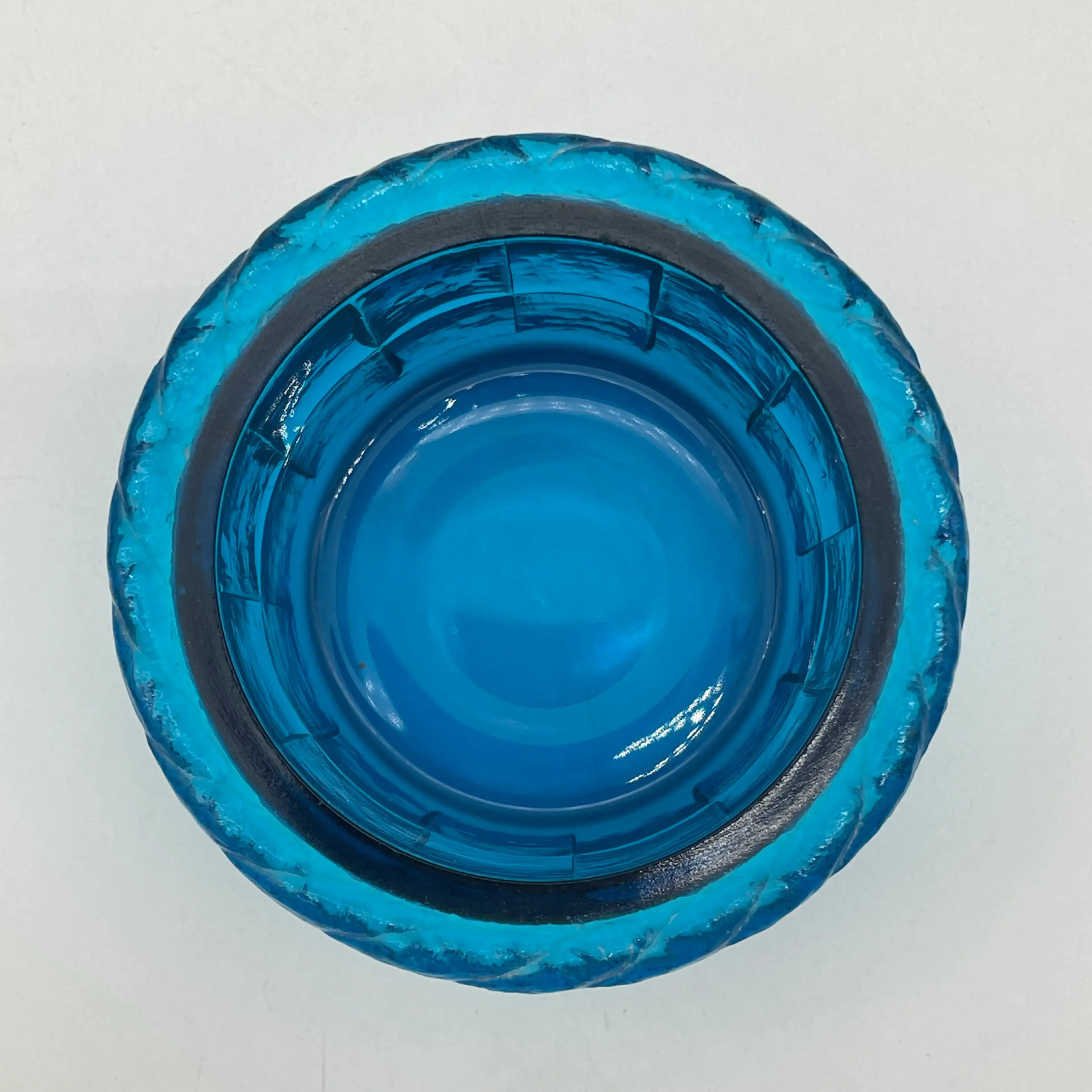 Image 3 of 7